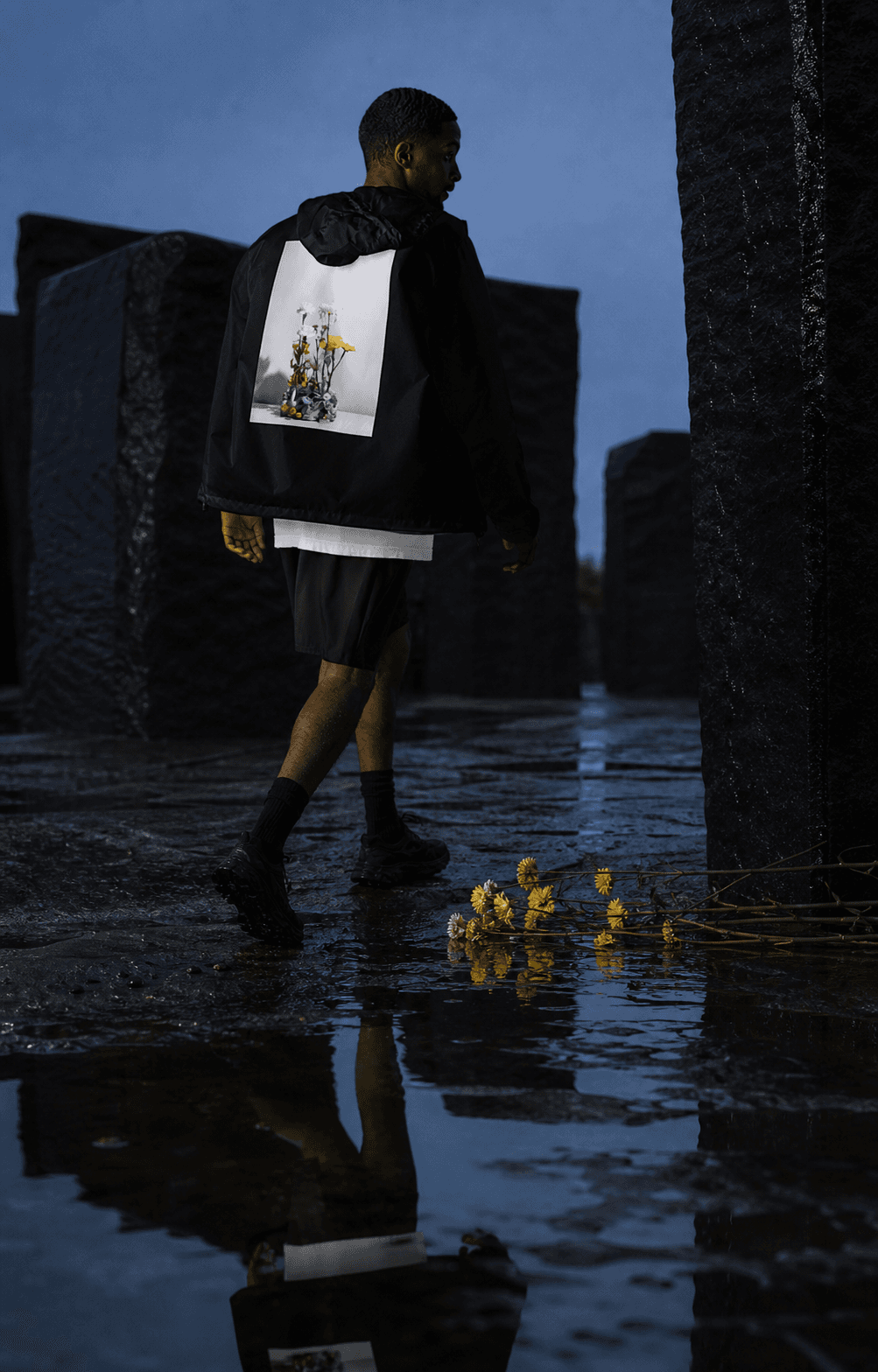 Garden Whisperer Windbreaker in the True Eira Living Field Index campaign